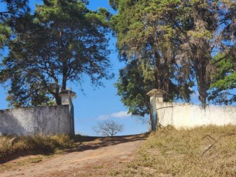 Área, Incorporacao, Distrito de Rubião Júnior