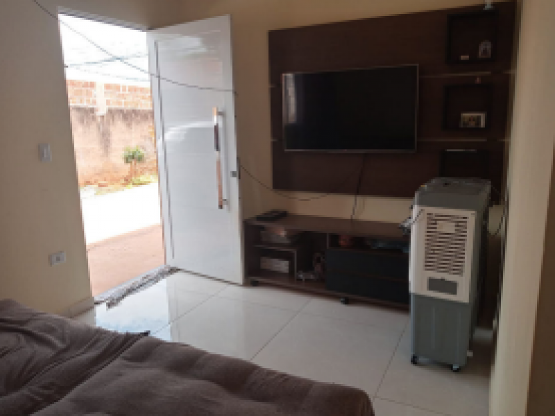 Casa com 2 quartos no Jardim Aeroporto (foto 4 de 10)