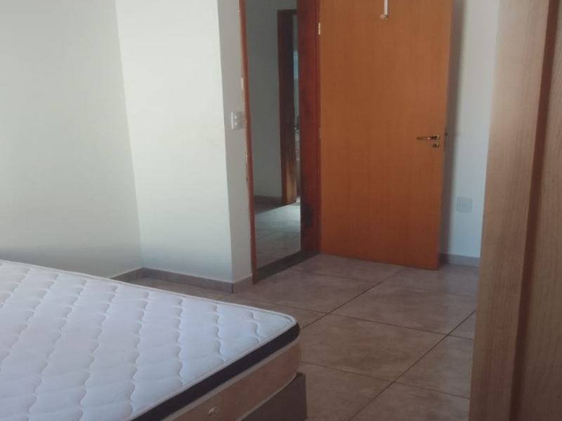 Casa no Uvaranas (foto 25 de 28)