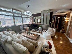 Apartamento Condomínio, Residencial, 3 dormitório(s), 2 vaga(s) de garagem