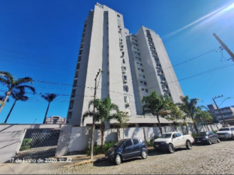 Apartamento no Centro (foto 3 de 3)