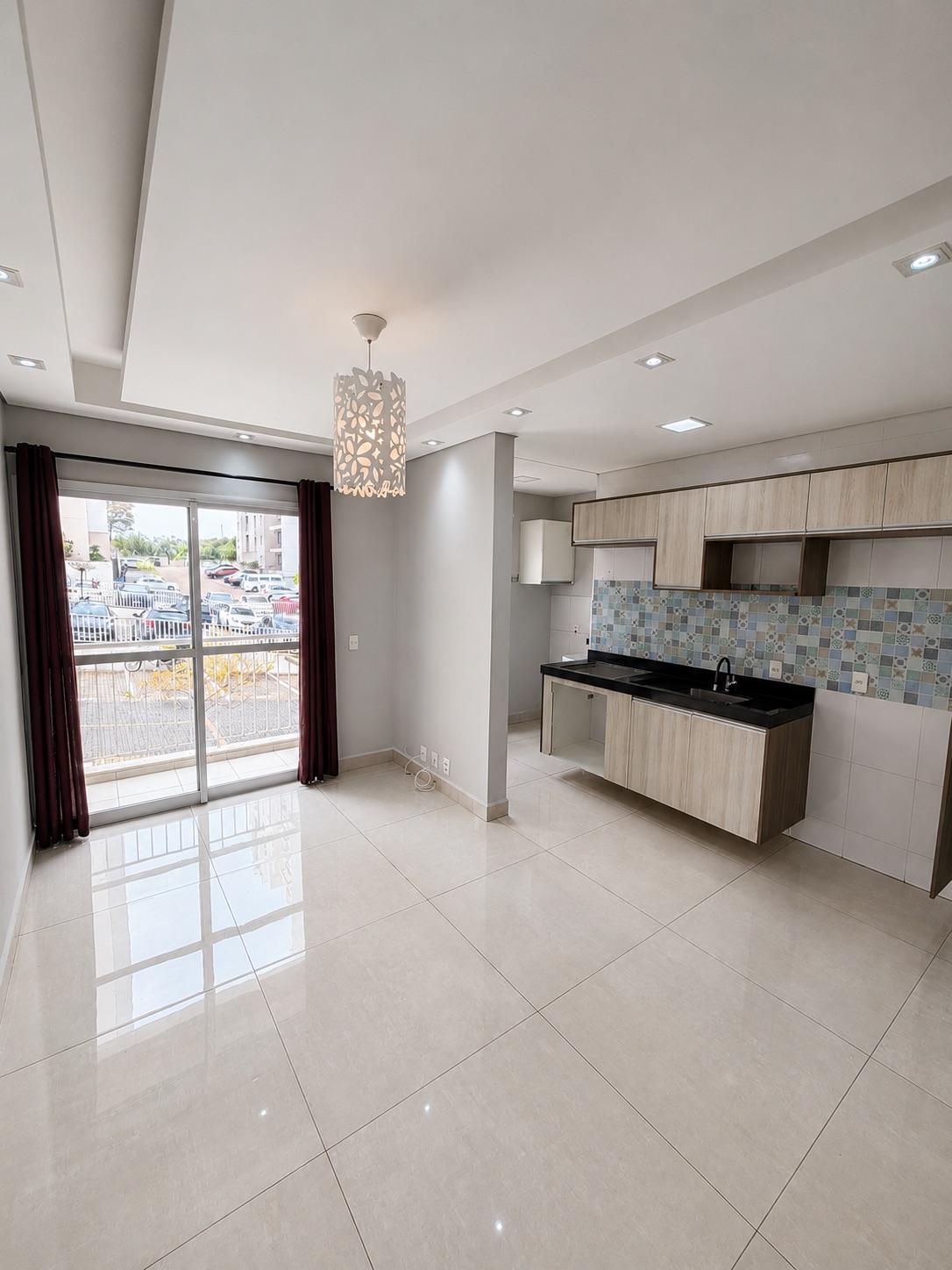 Apartamento Condomínio, Residencial, 2 dormitório(s), 1 vaga(s) de garagem
