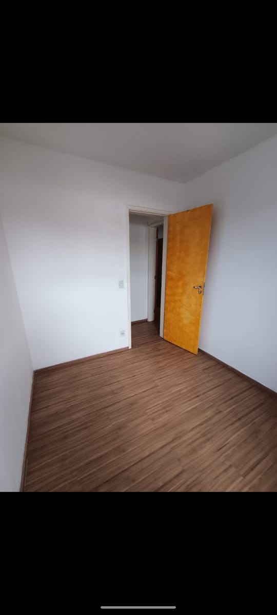 Apartamento Condomínio, Residencial, 2 dormitório(s), 1 vaga(s) de garagem