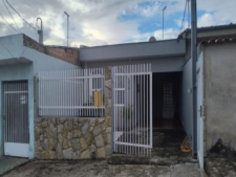 Casa com 2 quartos no Salto de São José (foto 2 de 8)