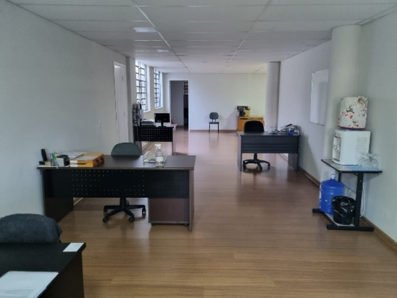 Casa com 5 quartos no Centro (foto 14 de 19)