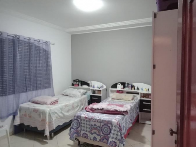 Casa com 4 quartos no Jardim Bom Jesus (foto 13 de 15)