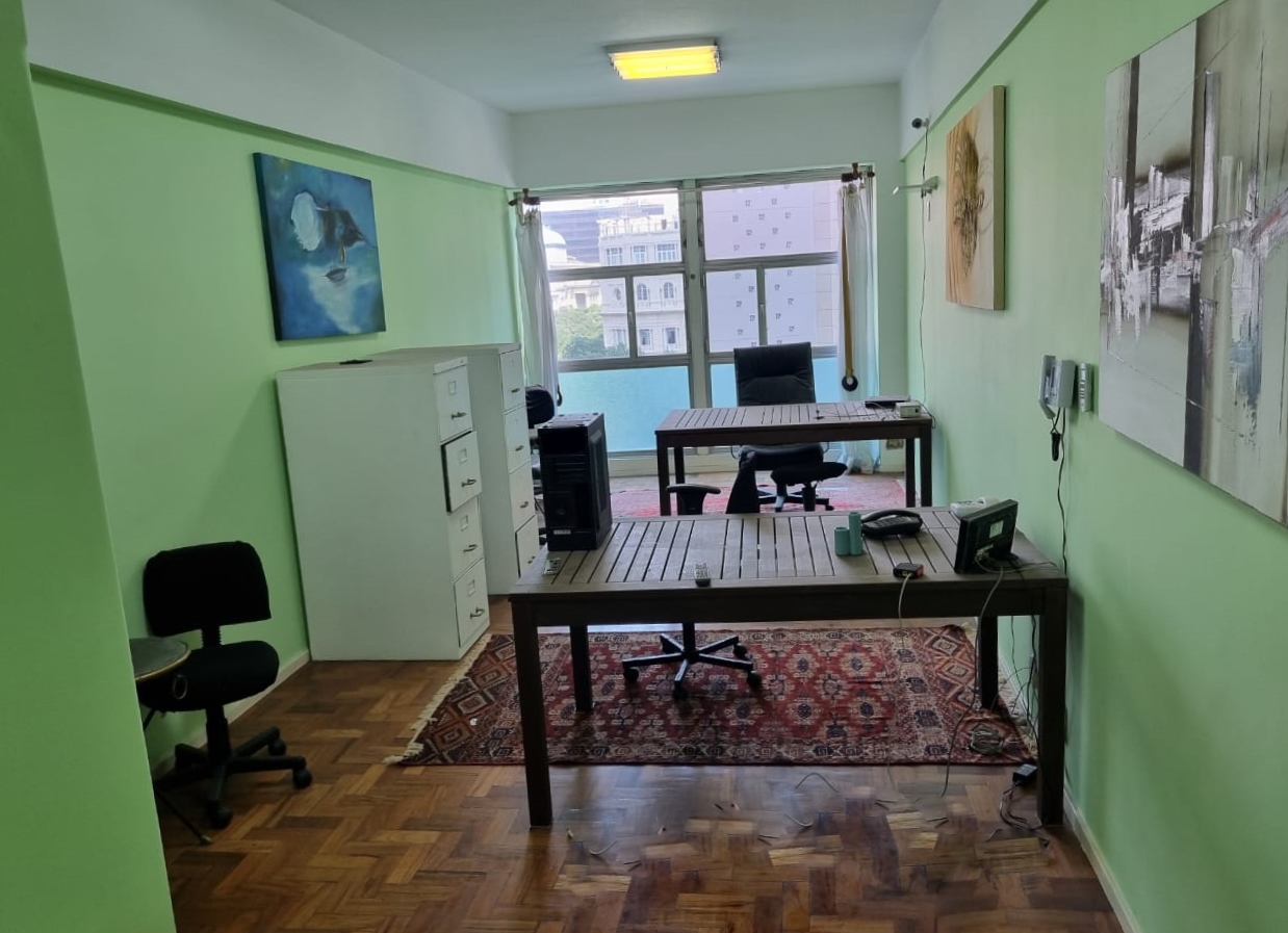 Sala, Comercial