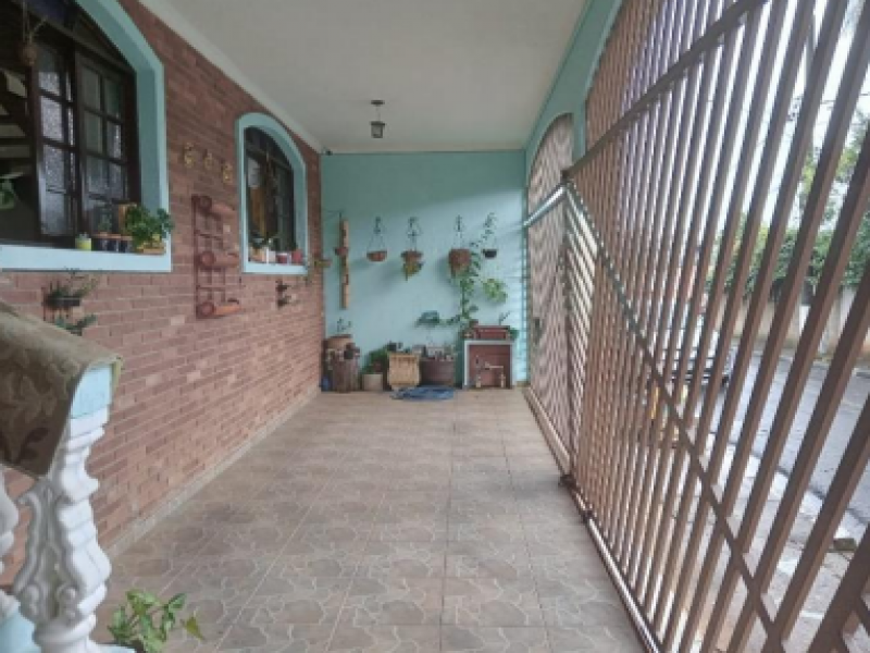 Casa com 4 quartos no Jardim Bom Jesus (foto 4 de 15)