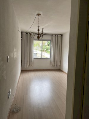 Apartamento_Condominio em Porto Alegre (RS)