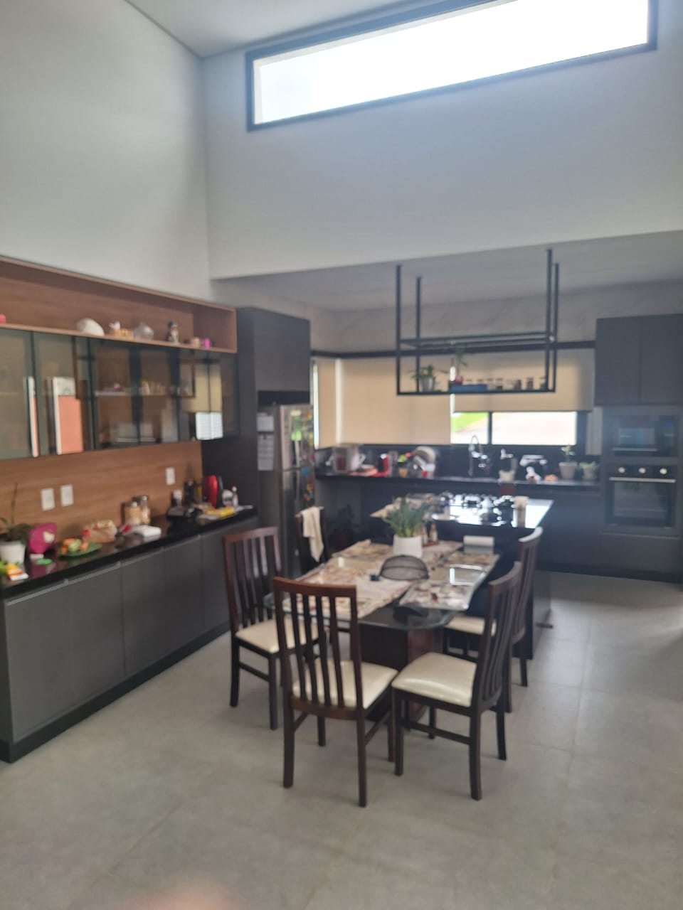 Casa Condomínio, Residencial, 4 dormitório(s), 4 vaga(s) de garagem