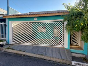 Casa, Residencial, 3 dormitório(s), 2 vaga(s) de garagem