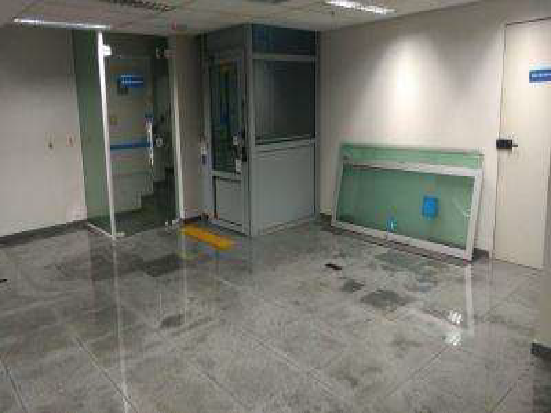 Prédio no Centro (foto 16 de 21)