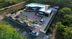 Casa, Residencial, 4 dormitório(s), 6 vaga(s) de garagem