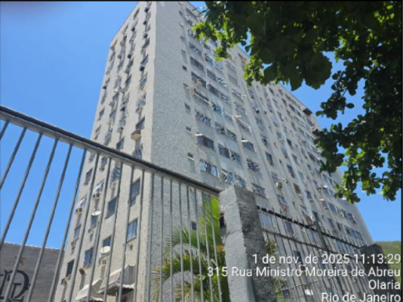 Apartamento em Olaria em Rio de Janeiro/RJ — foto 1