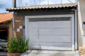 Casa, Residencial, 2 dormitório(s), 2 vaga(s) de garagem