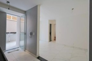 Apartamento Condomínio, Residencial, 2 dormitório(s), 2 vaga(s) de garagem