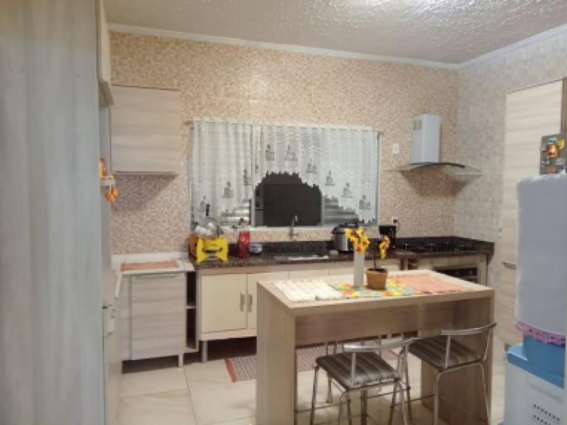 Casa com 4 quartos no Jardim Bom Jesus (foto 8 de 15)
