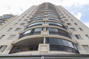 Apartamento Condomínio, Residencial, 2 vaga(s) de garagem