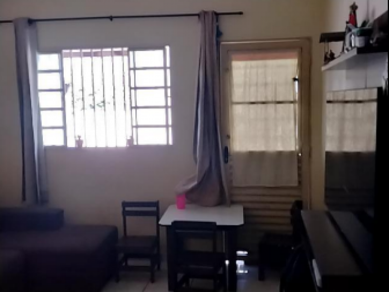 Casa com 2 quartos no Jardim Cerrado (foto 5 de 6)