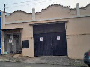 Loja/Salão Comercial em Piracicaba (SP), 528 m²