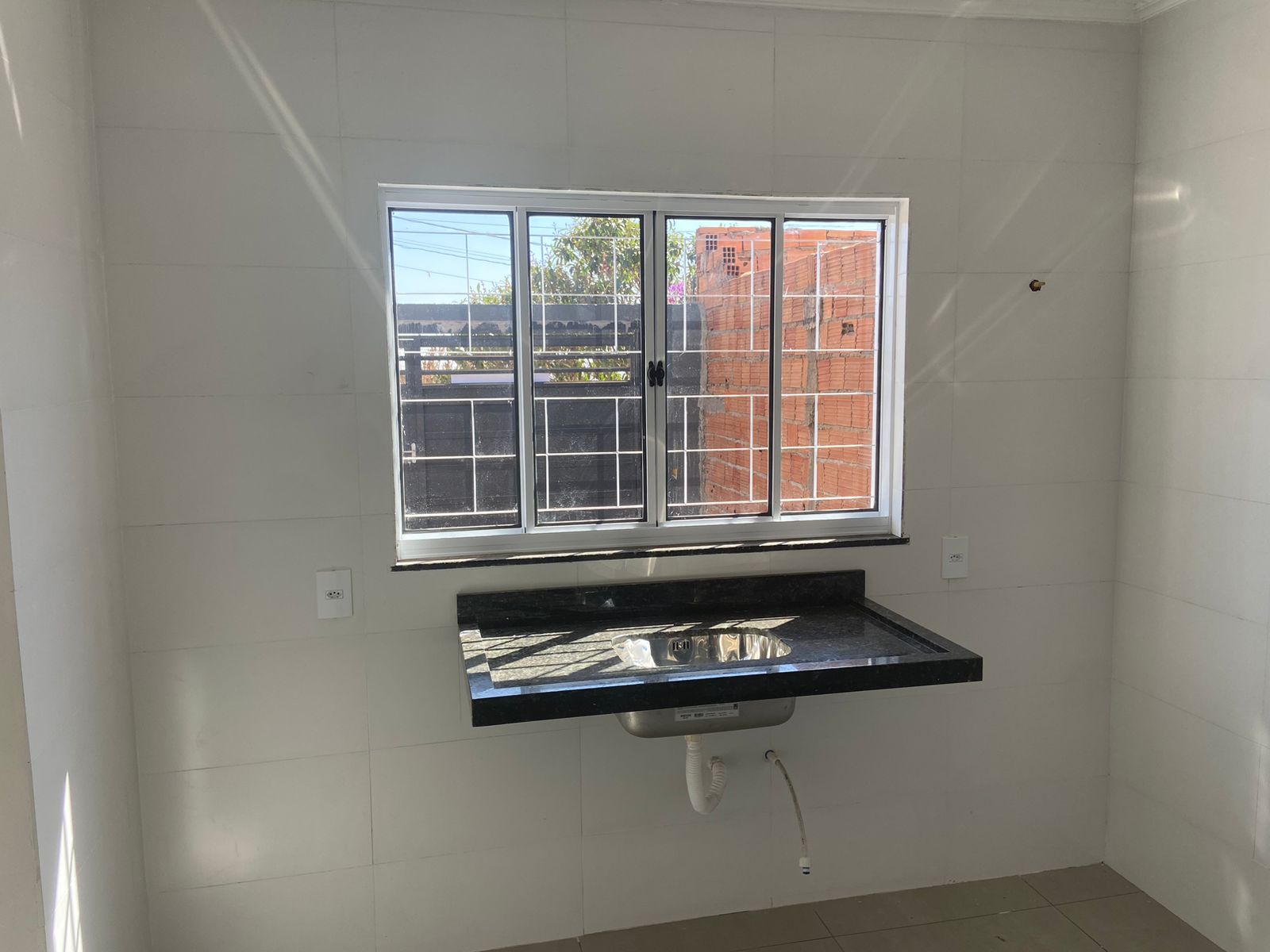 Casa, Residencial, 2 dormitório(s), 1 vaga(s) de garagem